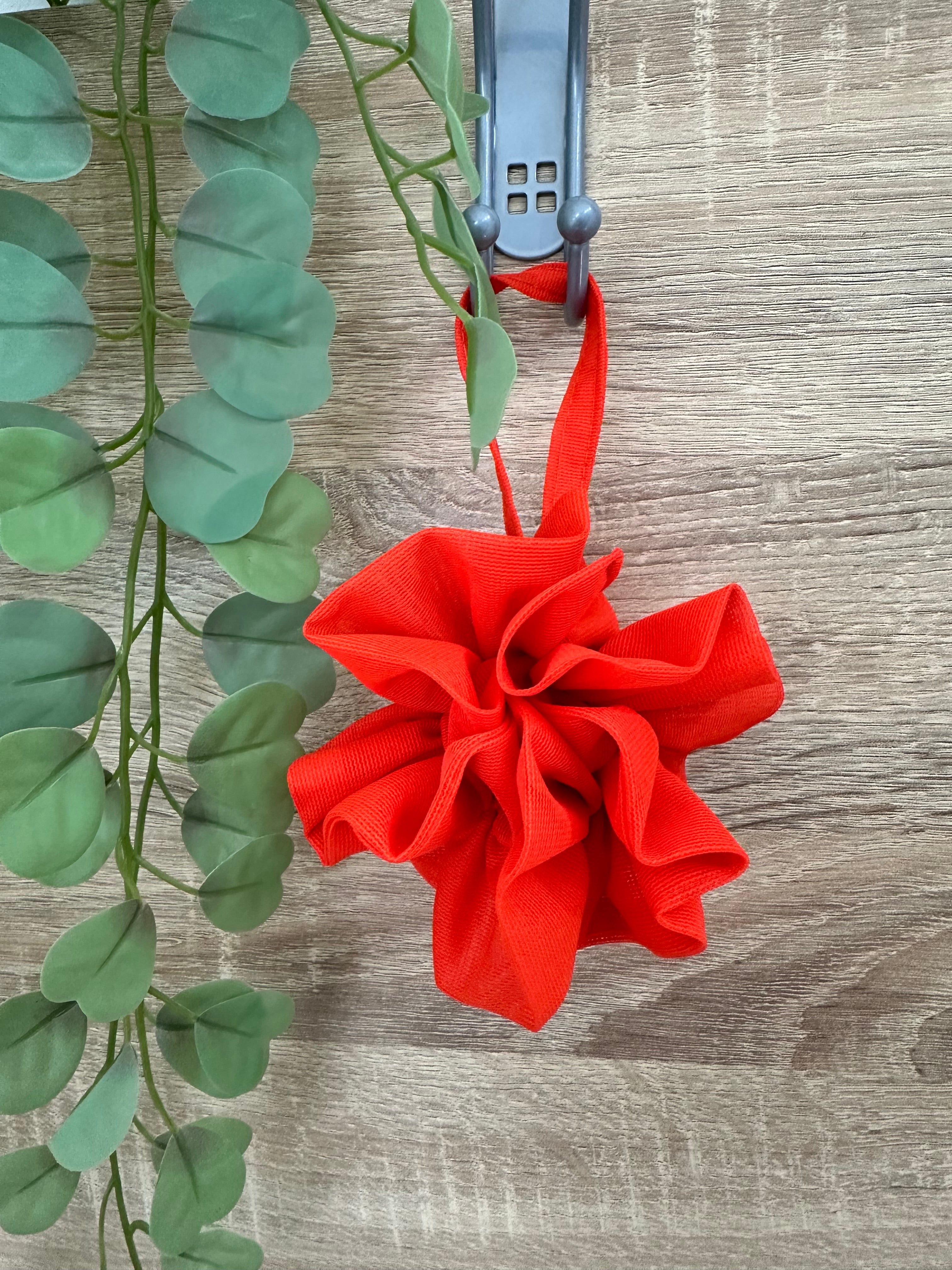 Fleuraboo – La fleur de douche citrouille d’Halloween Au fil de Lilie-Rose